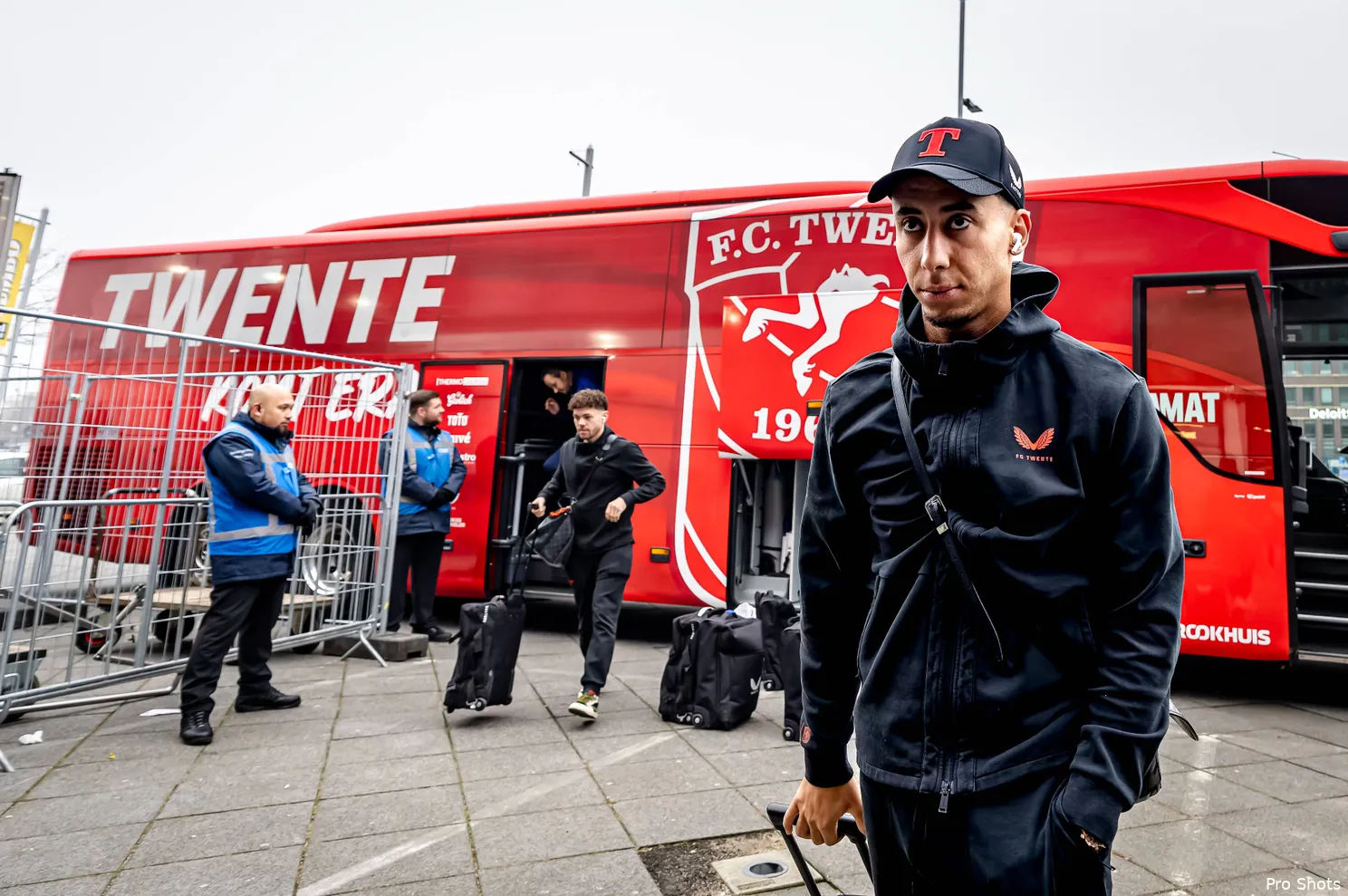 'PSV wil defensie versterken met voormalig Ajacied Salah-Eddine'