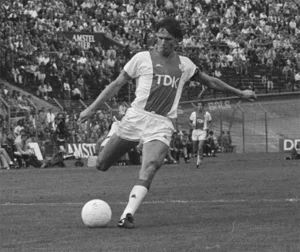 VAN BASTEN